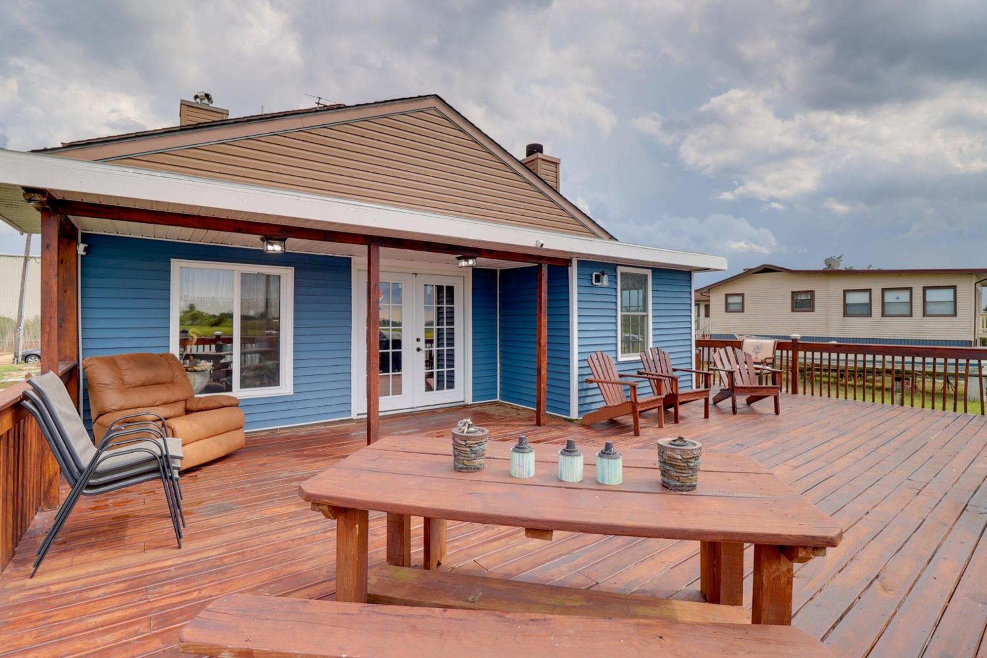 Oceanfront Milford Home With View And Boat Access 외부 사진