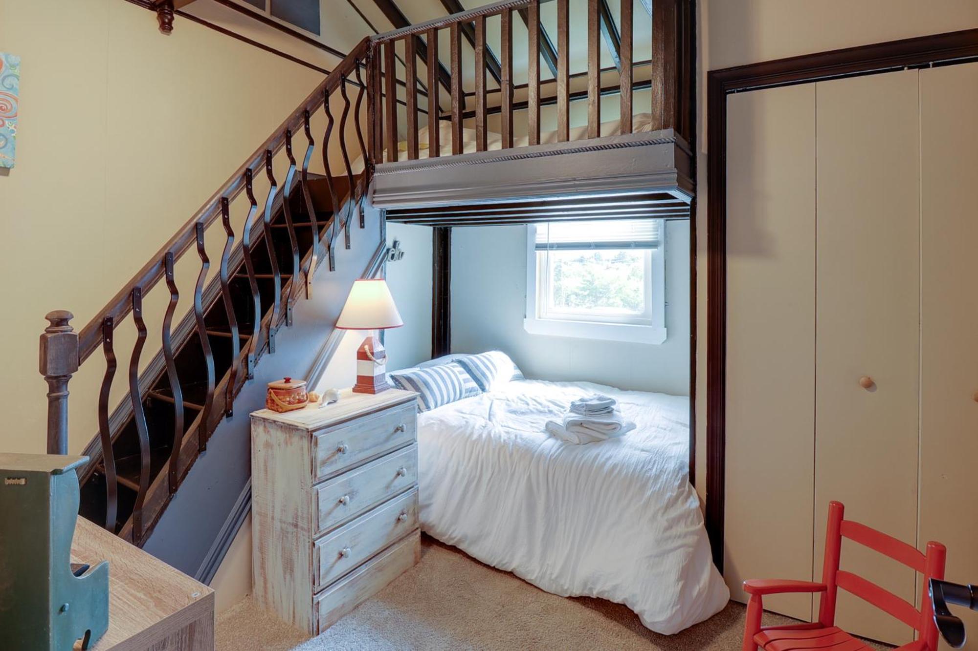 Oceanfront Milford Home With View And Boat Access 외부 사진