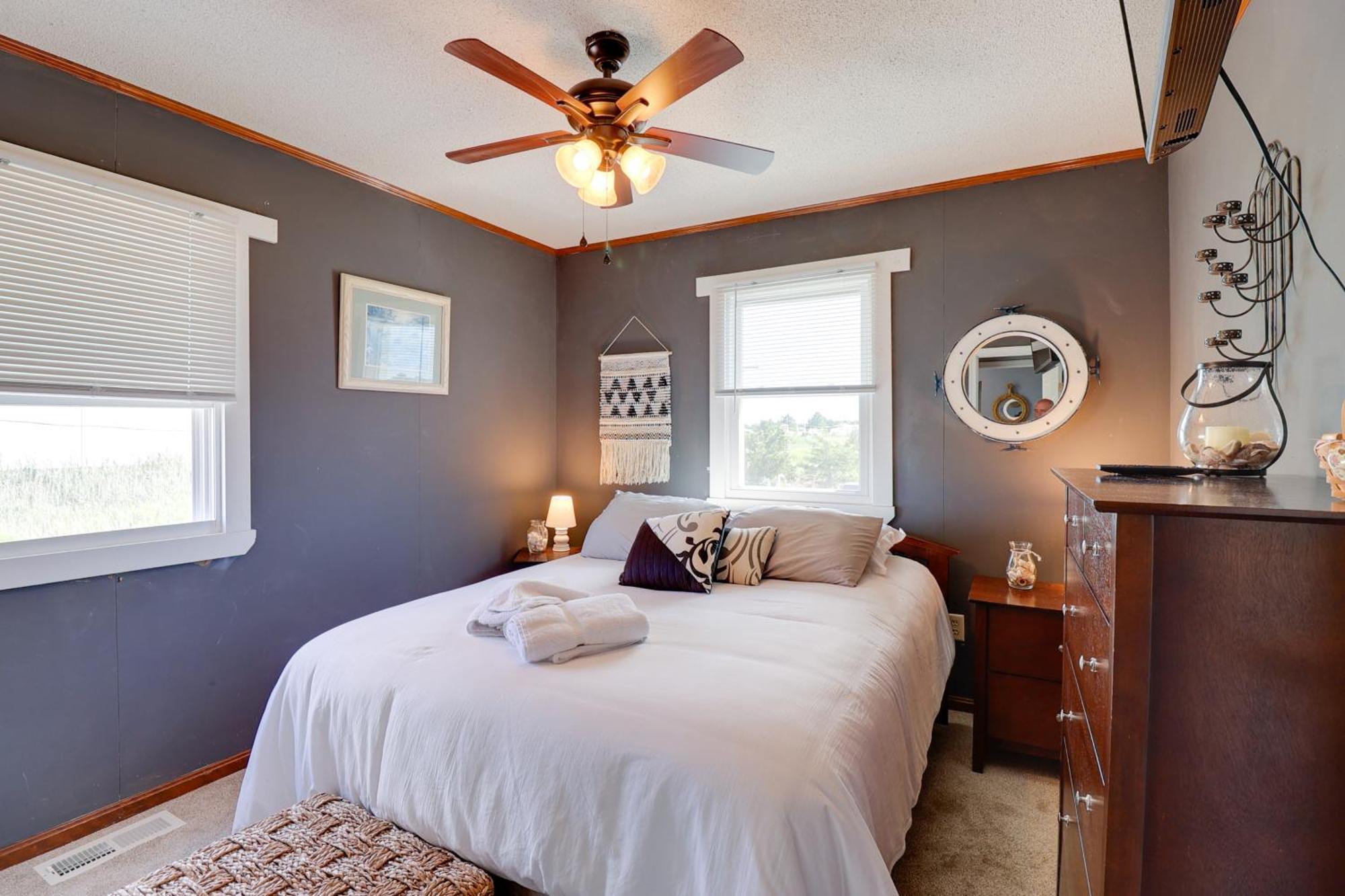 Oceanfront Milford Home With View And Boat Access 외부 사진